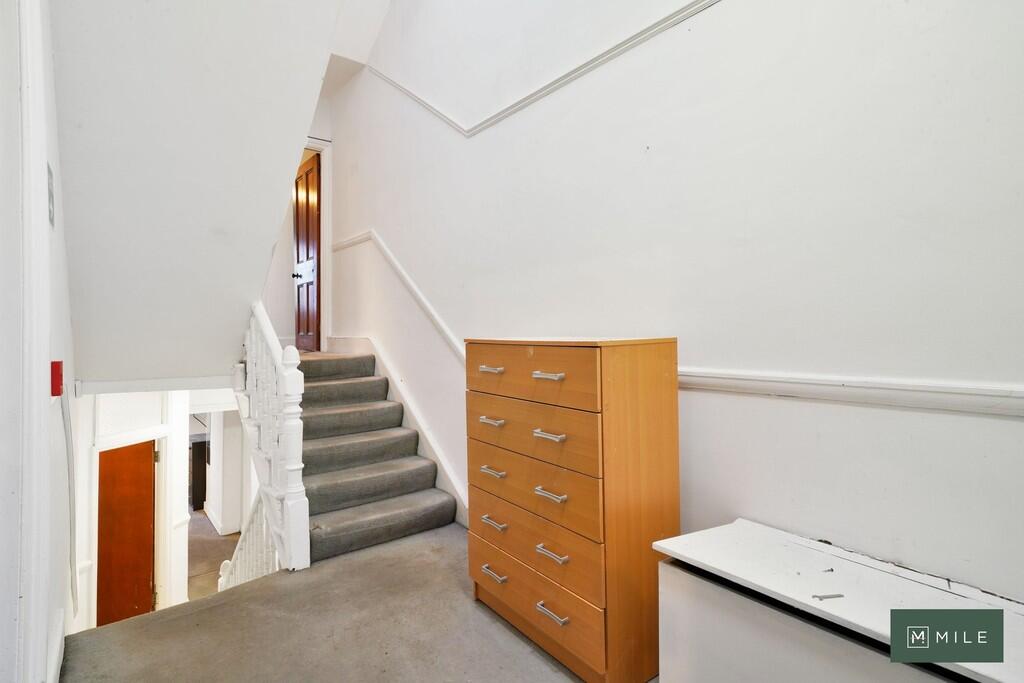 26 Greenhill Road...