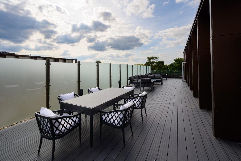 Hewitts Way, Walton-On-Thames, Surrey, KT12