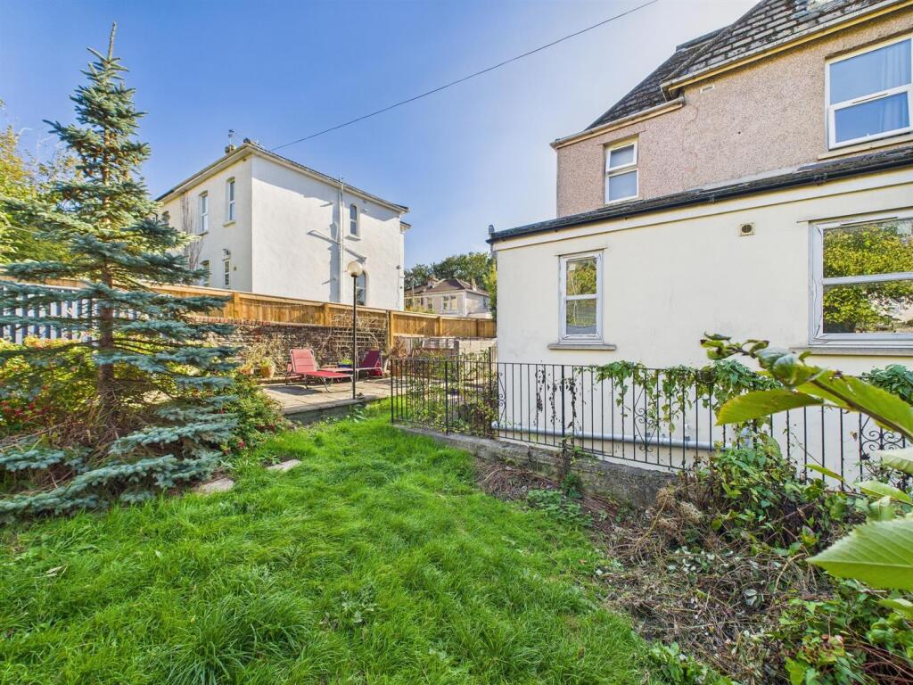 11 - Substantial Period House for Auction, St Andr