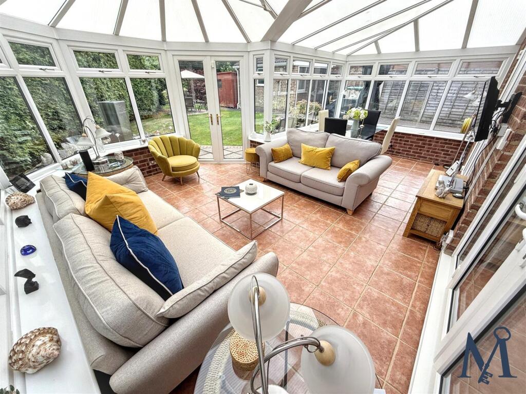 'L' Shape Conservatory