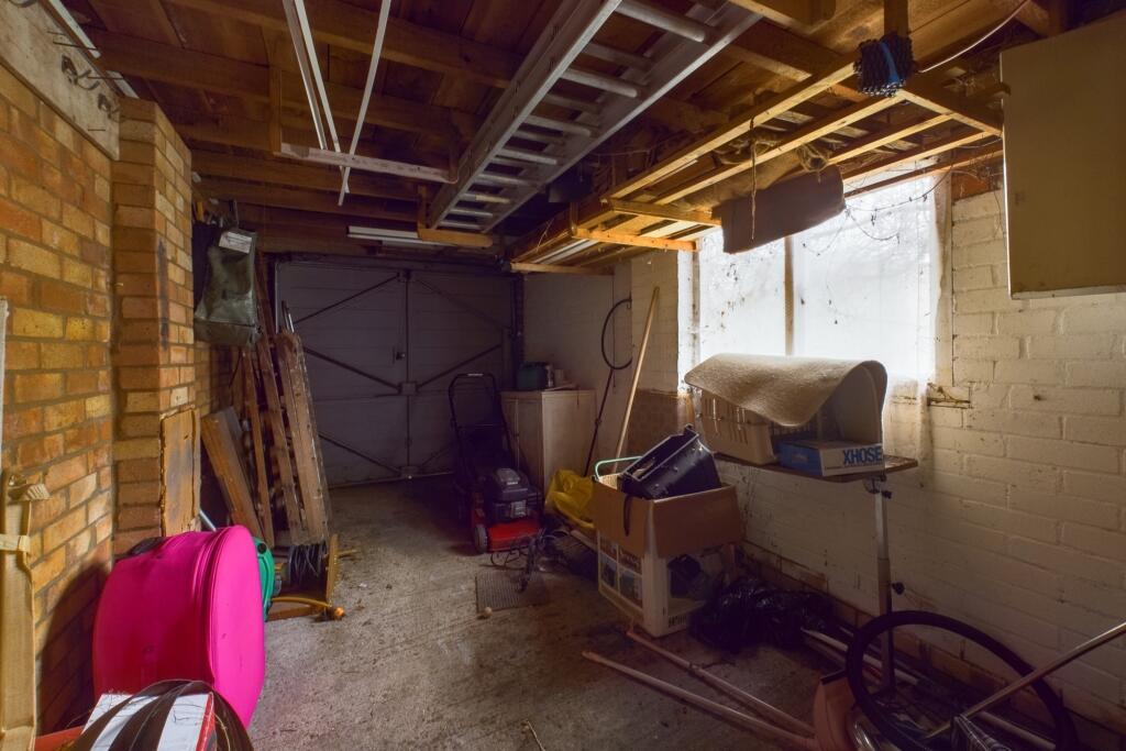 CAM02545G0-PR0308-STILL027