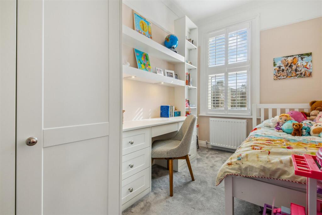 Arlington Gardens, W4 - FOR SALE