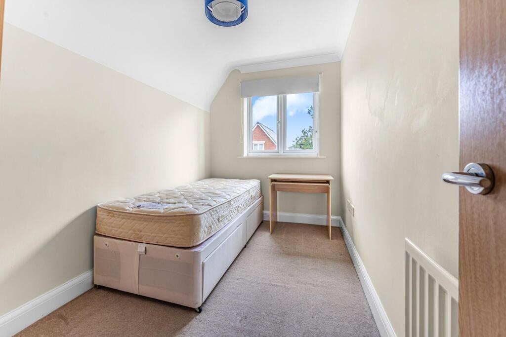 BEDROOM 6.jpg