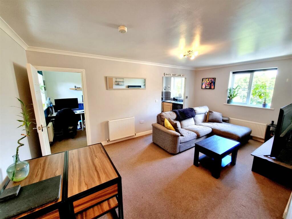 Sitting room.jpg