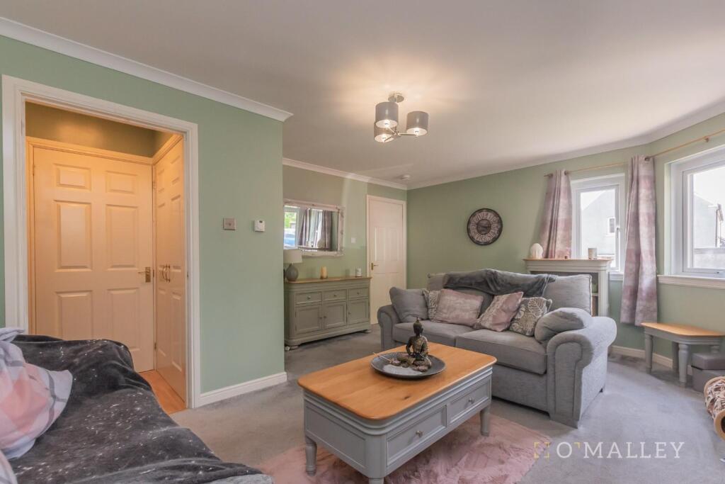 8. Living Room 4.jpg