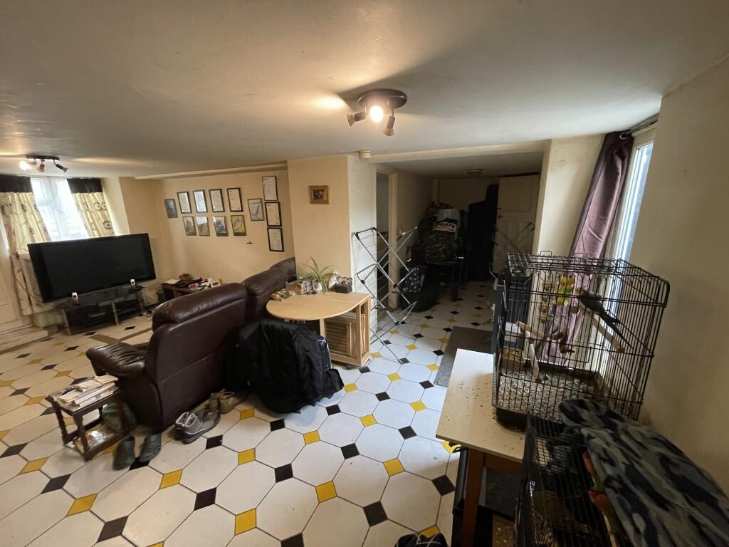 6  Medium  T202601061206.jpg