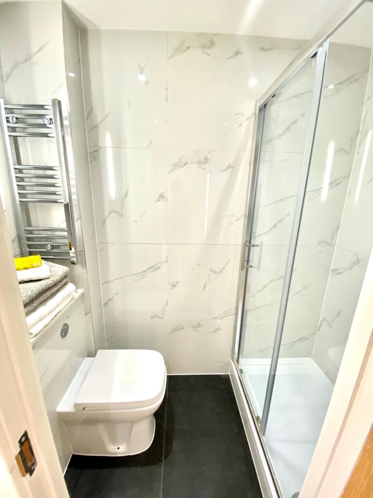 SH19 ensuite