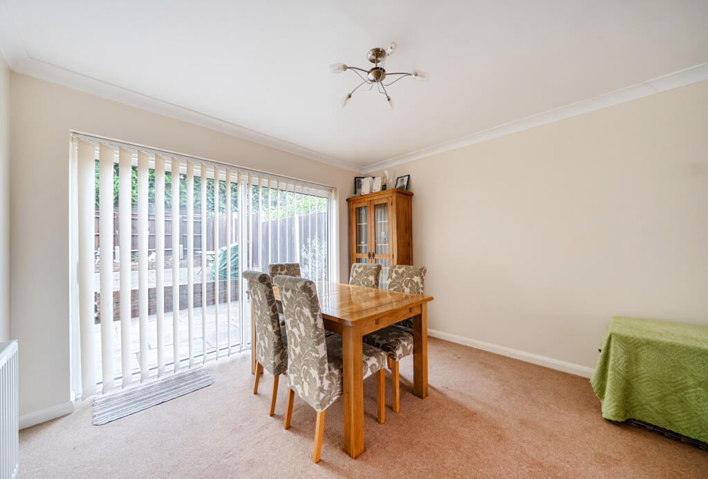 1382638-2-691c7b5...