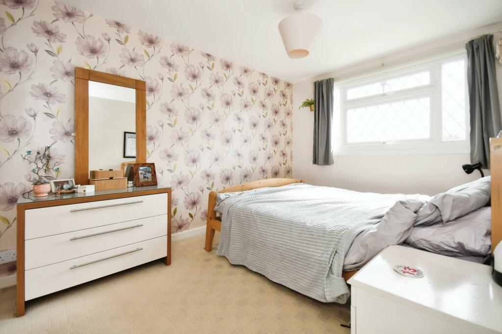 BEDROOM NO.1