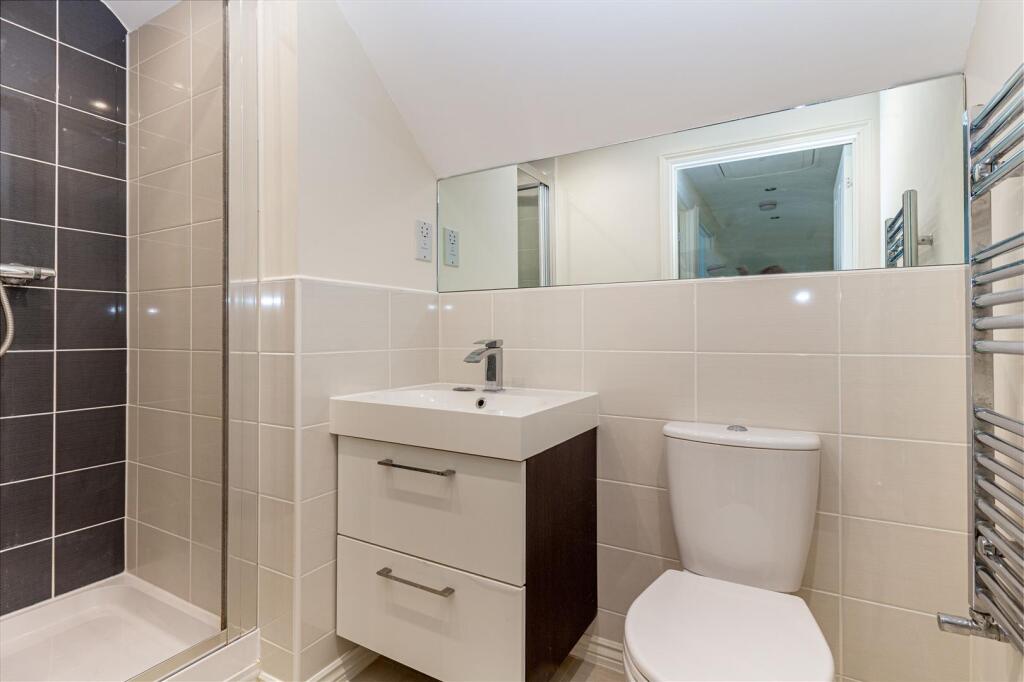 Shower Room.jpg
