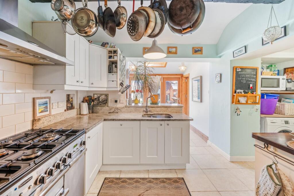 90 High St Yatton BS49 4DW 1.jpg