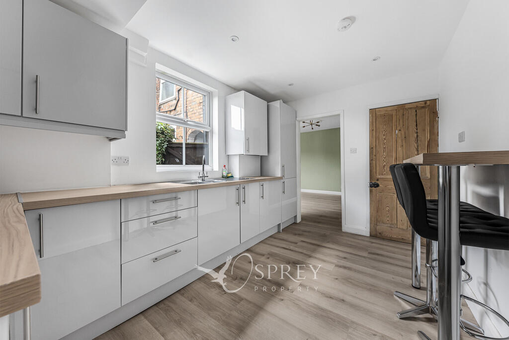 Kitchen/Breakfast...