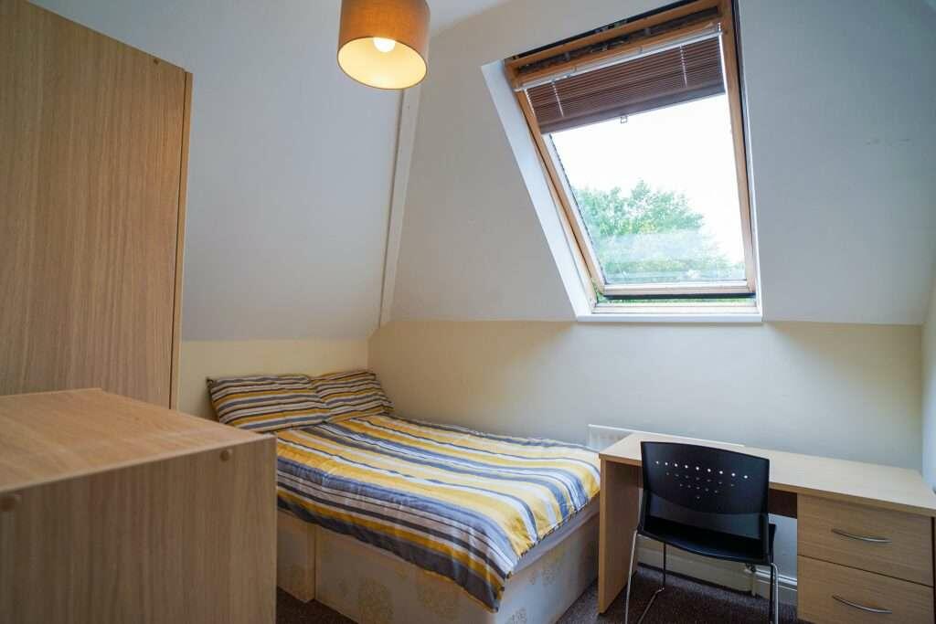 9_Harcourt_Crescent