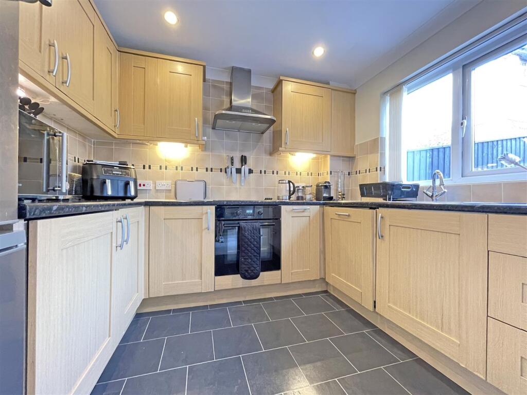 Redwing Drive 2 - Kitchen.jpg