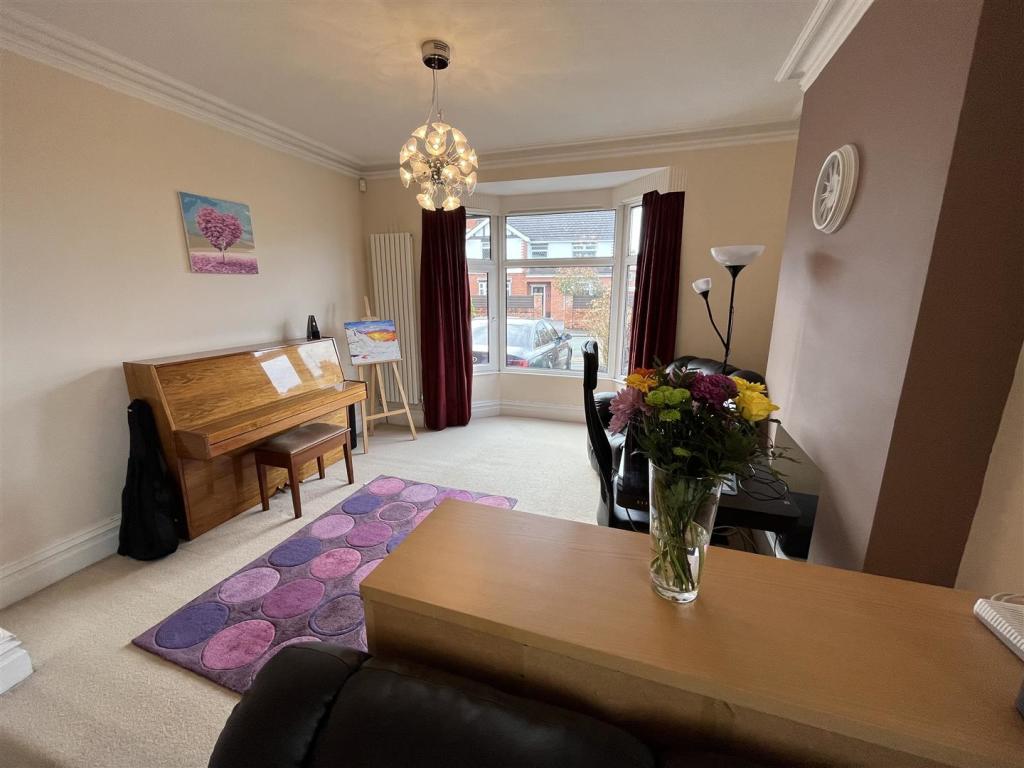 Sitting Room Aspect 3.jpg
