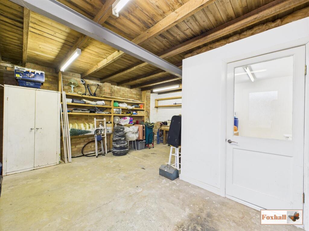 Garage/ Workshop &amp; Utility Area
