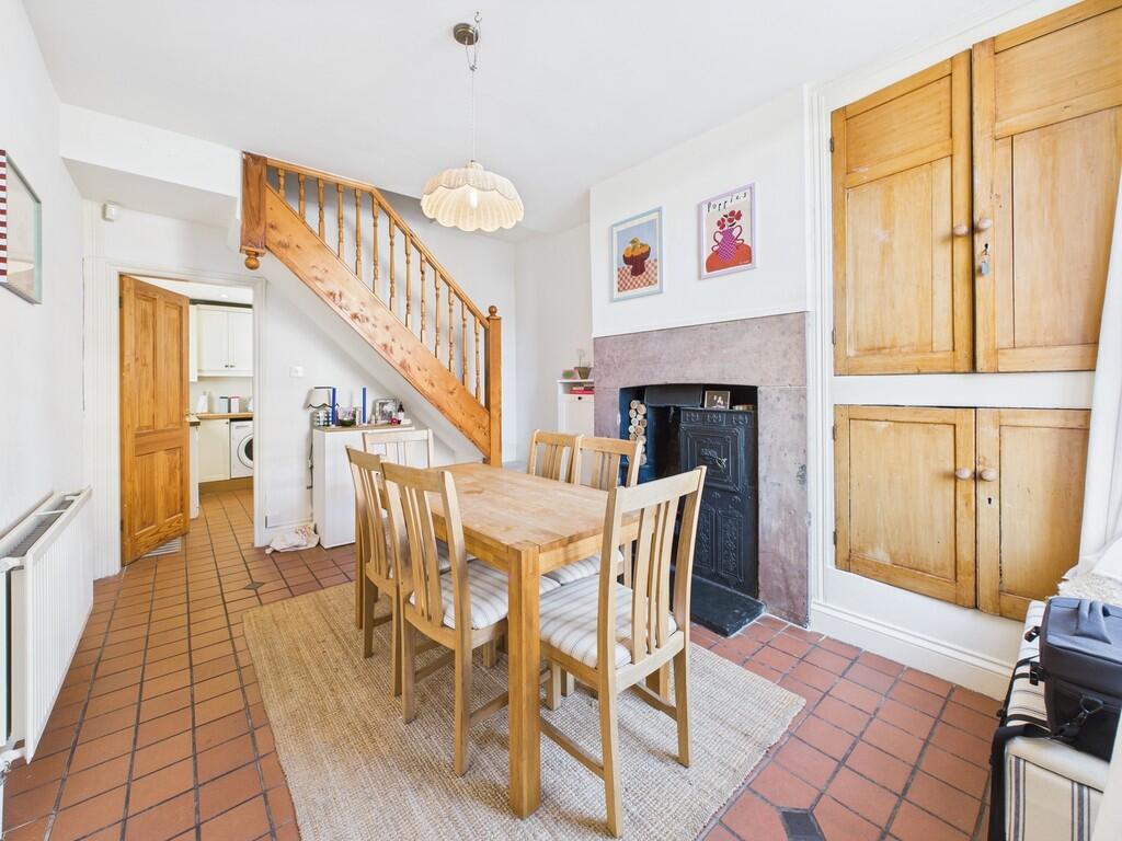 CAM02854G0-PR0365...