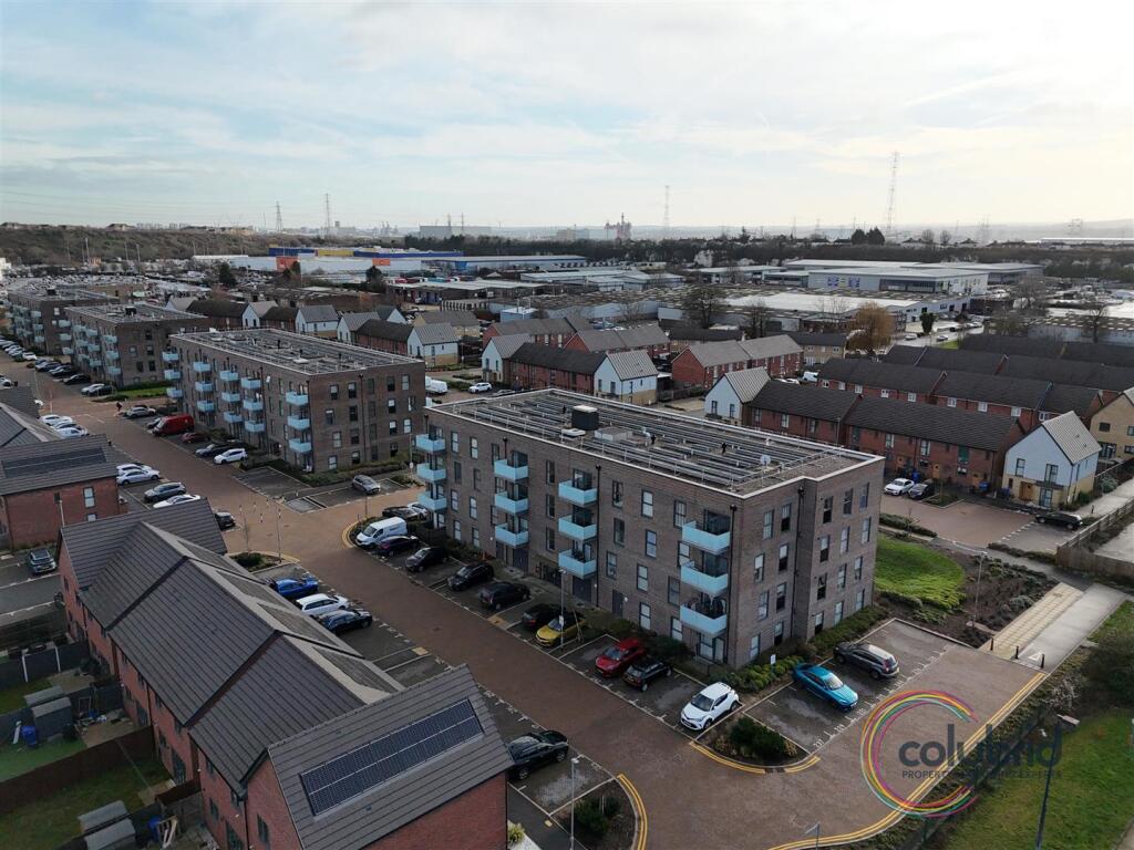 Dovestone Close, West Thurrock