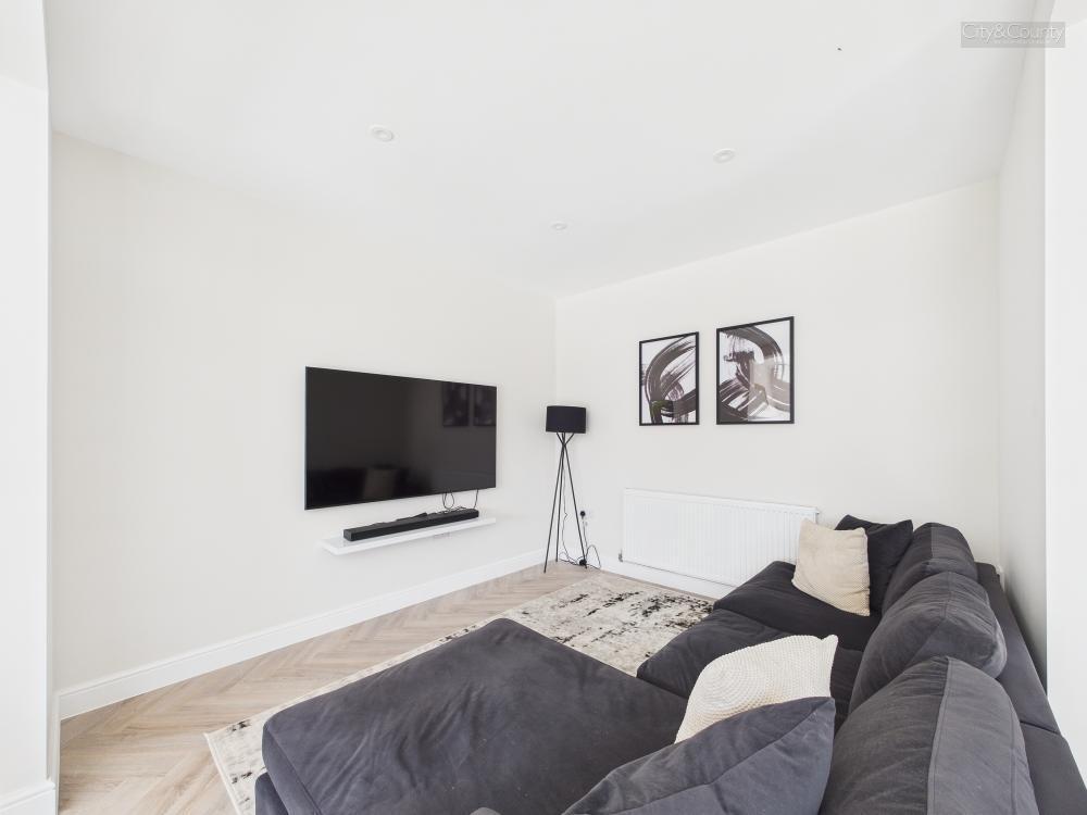 Open Plan Kitchen/Living/Dining Area