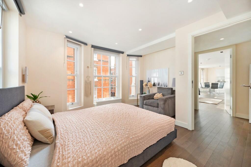 BEDROOM 1 b.jpg