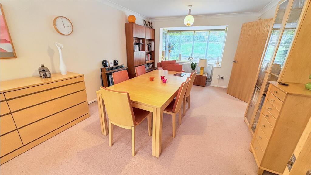 OPEN PLAN/LIVING DINING
