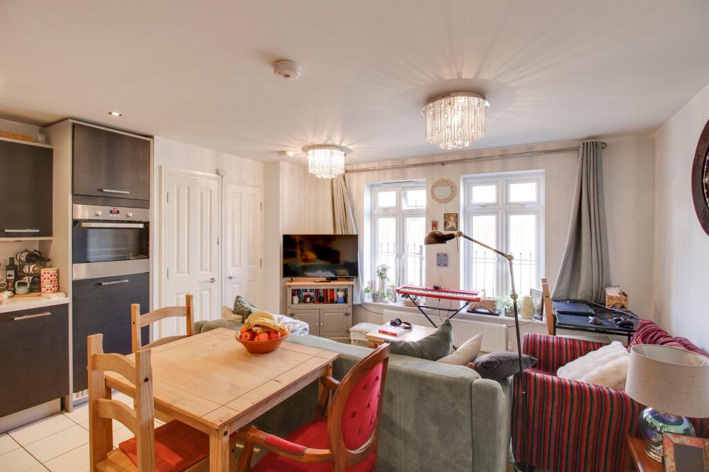Open Plan Kitchen / Living Room