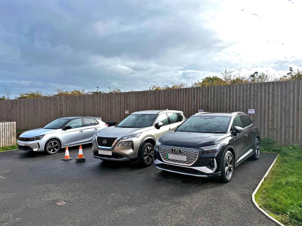 thumbnail_image2 (1).jpg