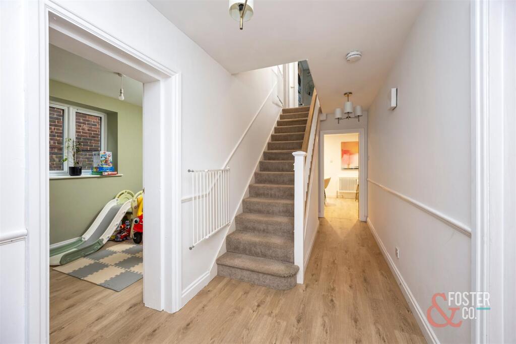 Tivoli Crescent North, 95_029.JPG