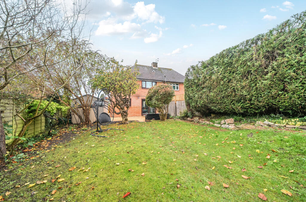 1382654-4-691db8b...