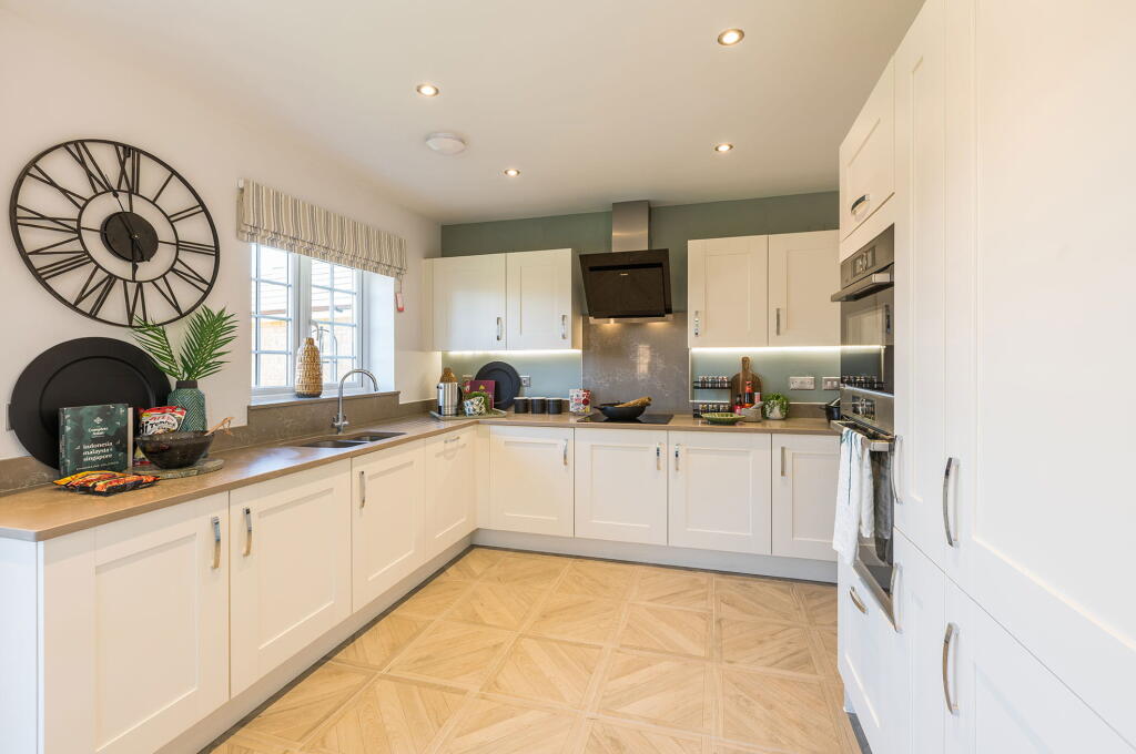 Glen Fields,
Milton Keynes,
MK16 0FE