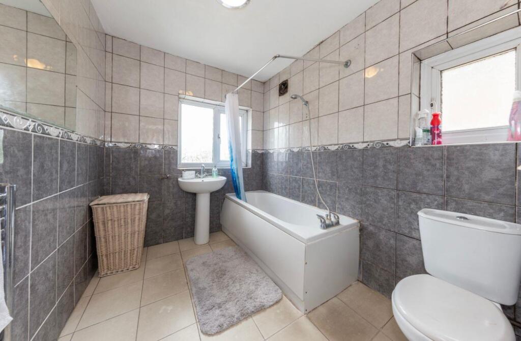 WhatsApp Image 2025-08-05 at 16.59.42_021944c4.jpg