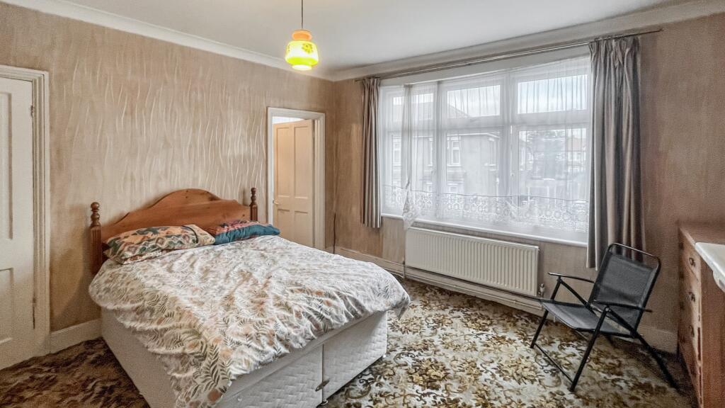 19 Whitburn Road, Lewisham, London, SE13 7UQ