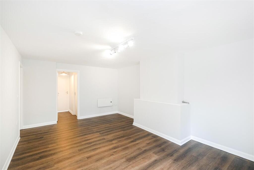 Palmerston Court-23.jpg