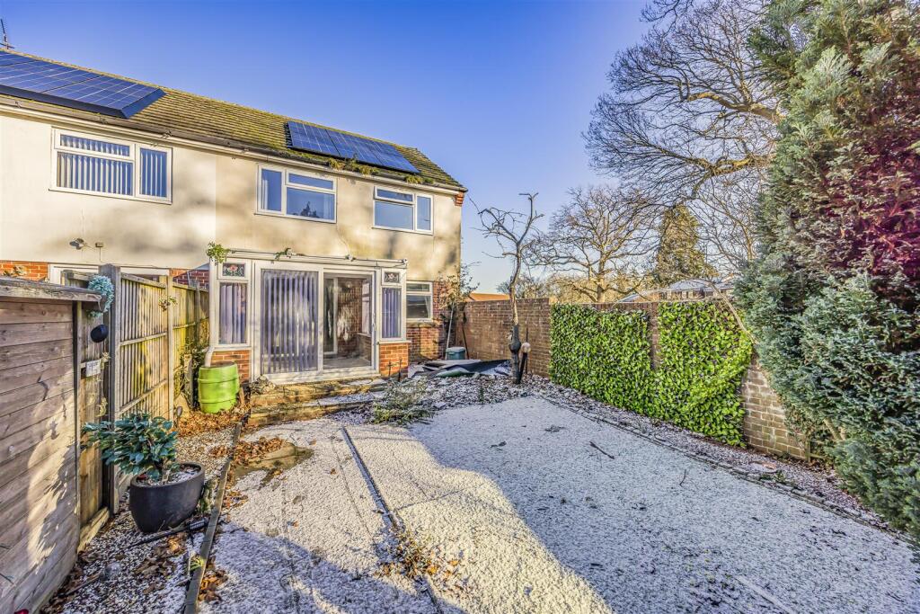 37 Springwood Avenue, Waterlooville-PorticoMarketi