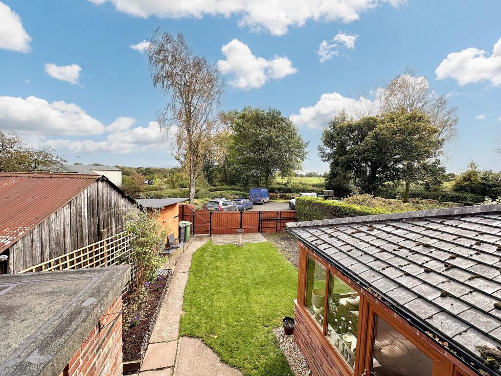 Garden &amp; Rear aspect