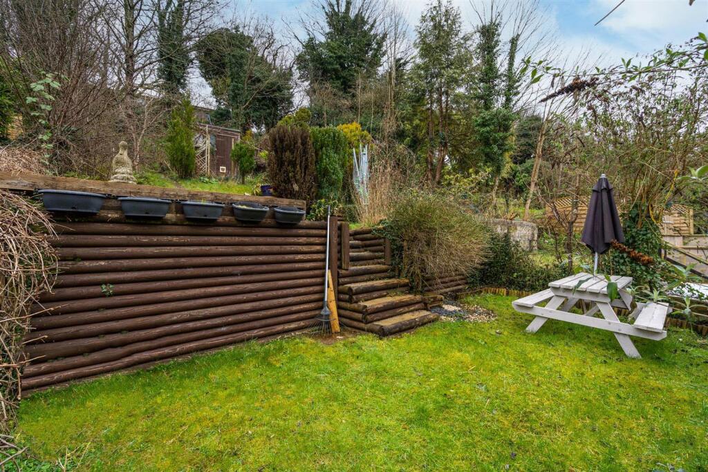 11 St Georges Close Garden.jpg