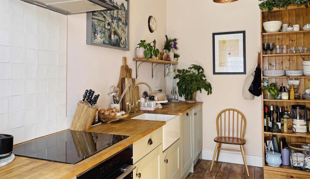 0008_IMG_0210 copy 2.jpg