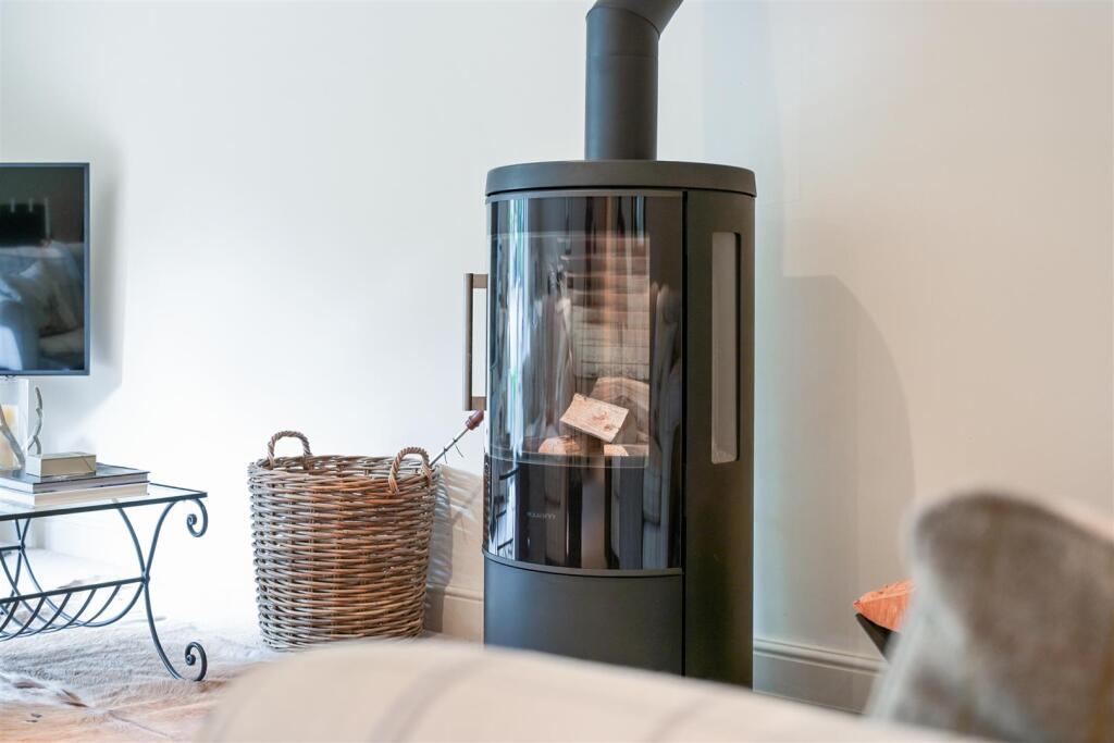 KINGSWOOD ROAD (12).jpg