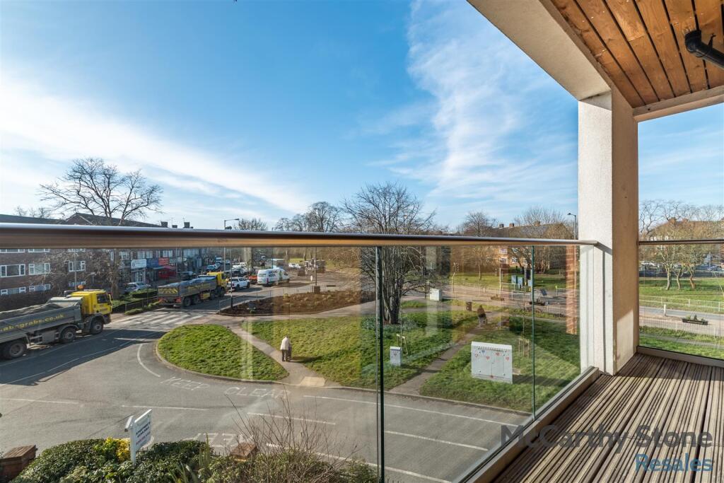 8638982-exterior04.jpg