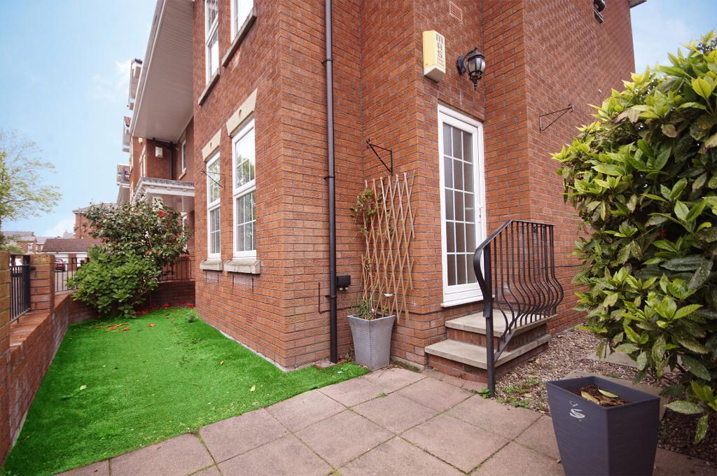 Front Courtyard Garden