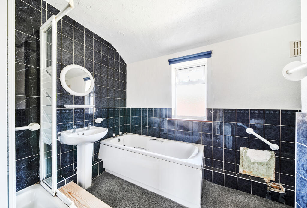 1310805-18-6851ae...