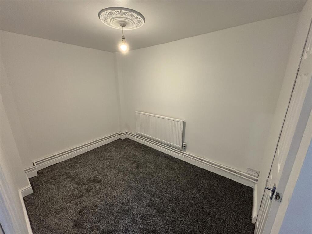 bedroom.jpg