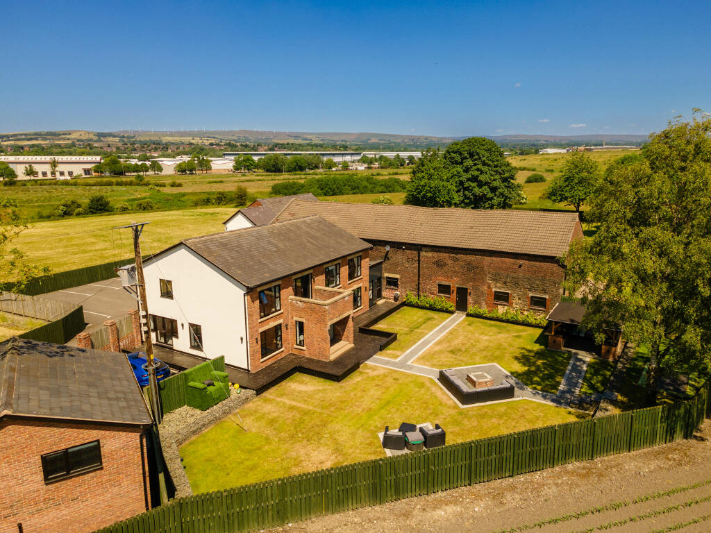 20230615-1316_Highfields Farm, Moss Hall Road, OL1