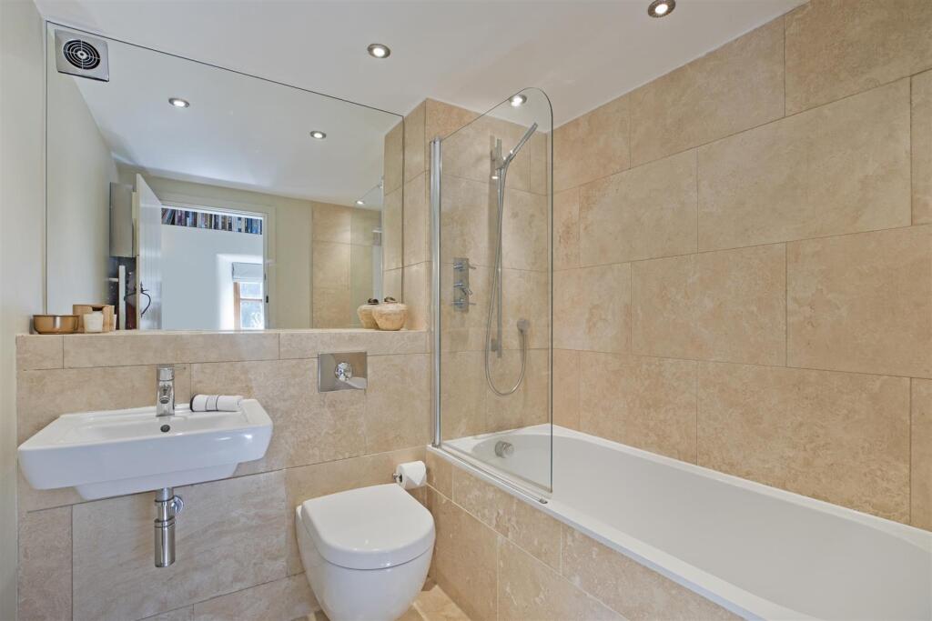 HOUSE BATHROOM