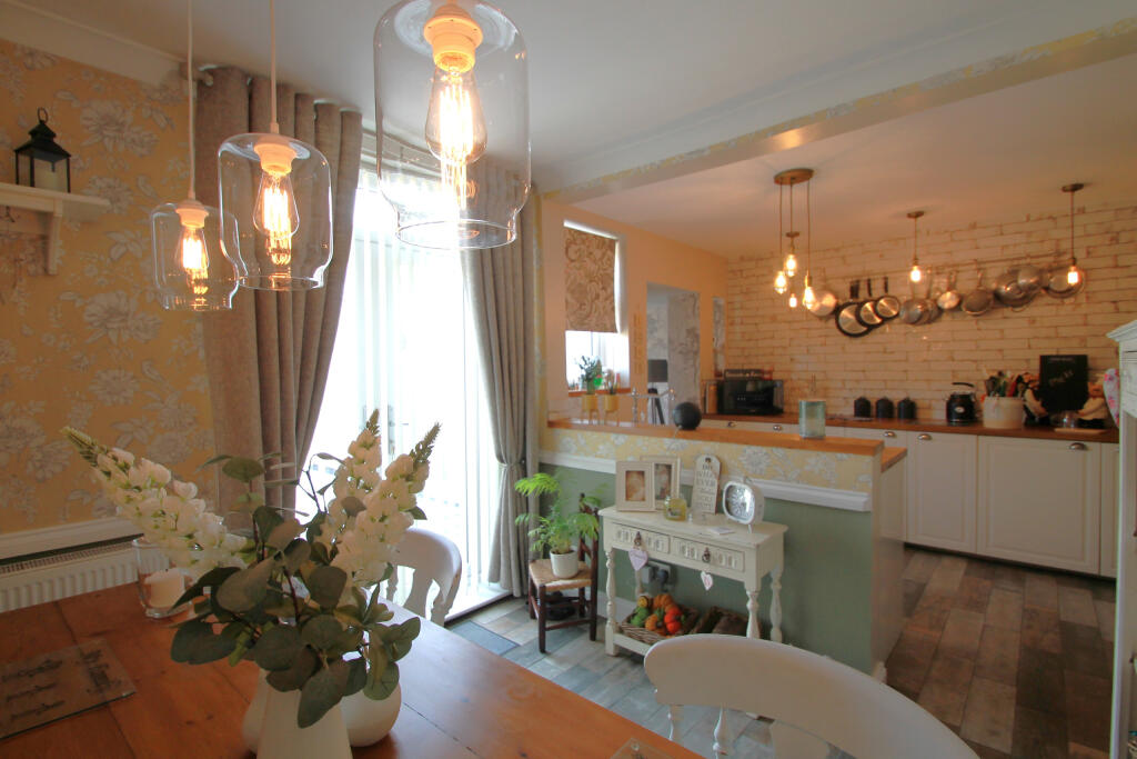 Kitchen Diner