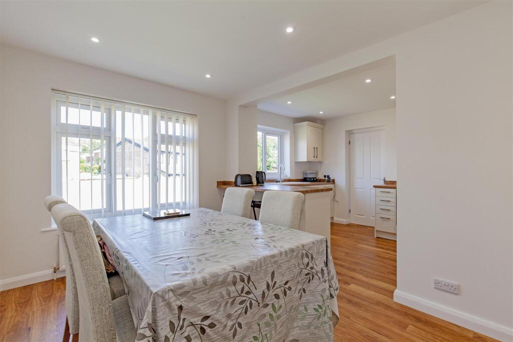 Superb Kitchen/Diner