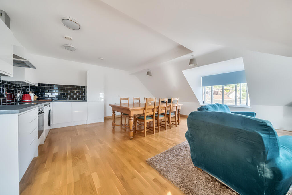 Kitchen/Lounge