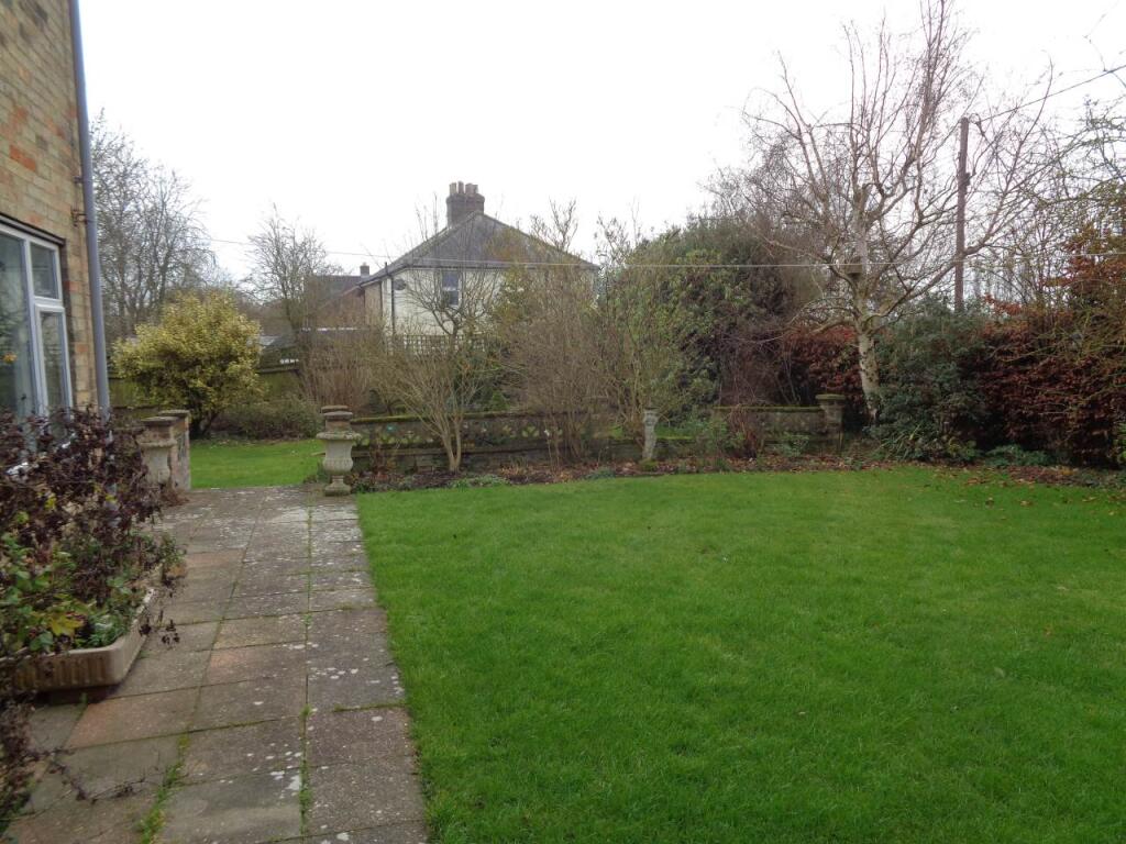 Whitwell Way Garden 
