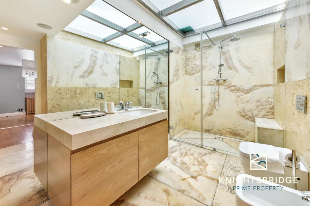 Princes Gate (26).jpg