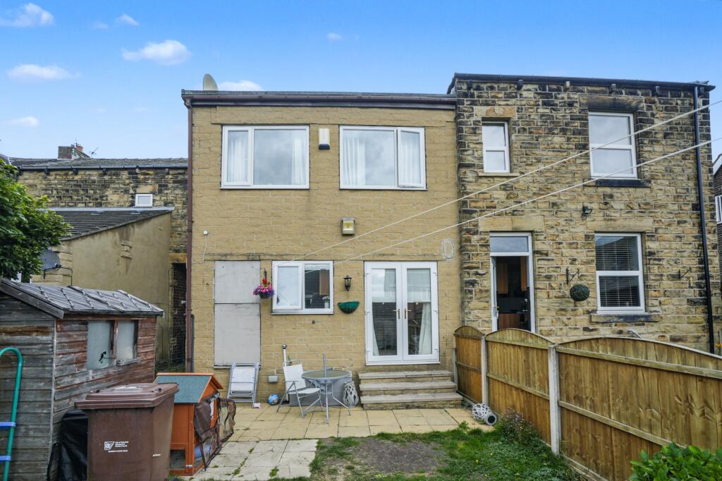 15 Guildford Street, Ossett, West Yorkshire, WF5 8LL